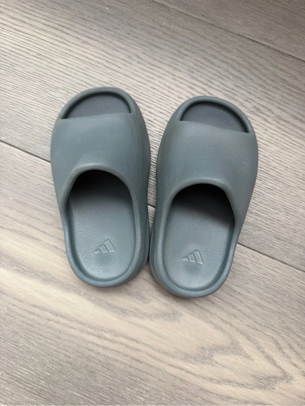 Adidas Yeezy Kids Slide